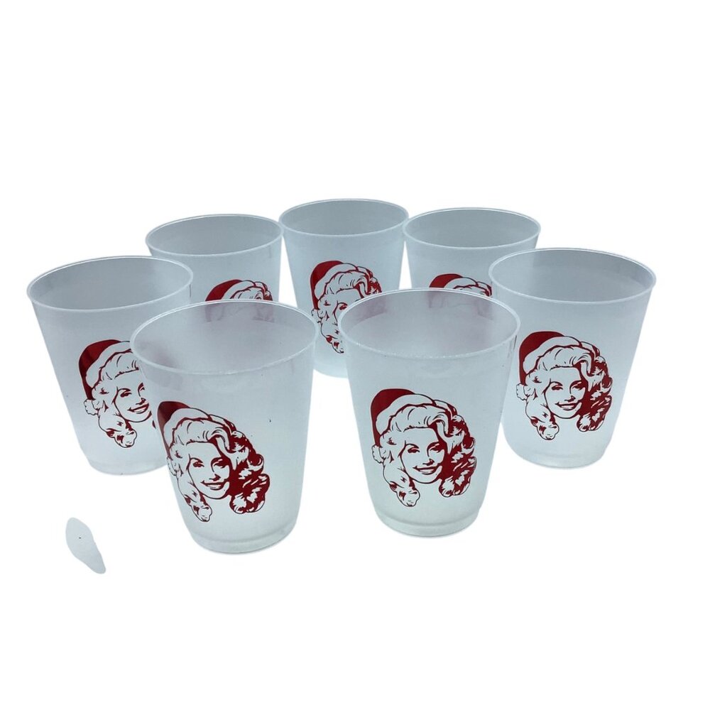 Dolly‎ Parton Holiday Frosted Plastic Cups Set 7 Santa 16 Oz Reusable Drinkware